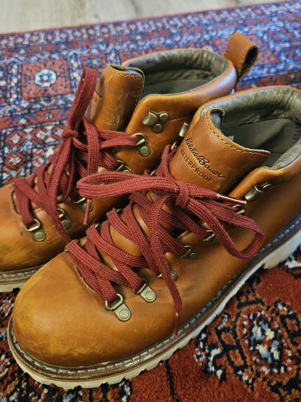 Eddie Bauer Tan Leather Waterproof Hiking Boots with Red Laces Sz 9